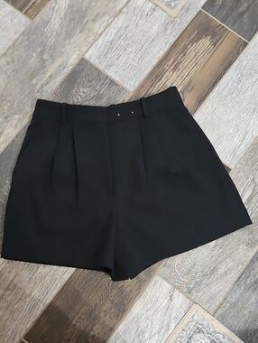 Abercrombie & Fitch High-Waist Black Women's Tailored Shorts
